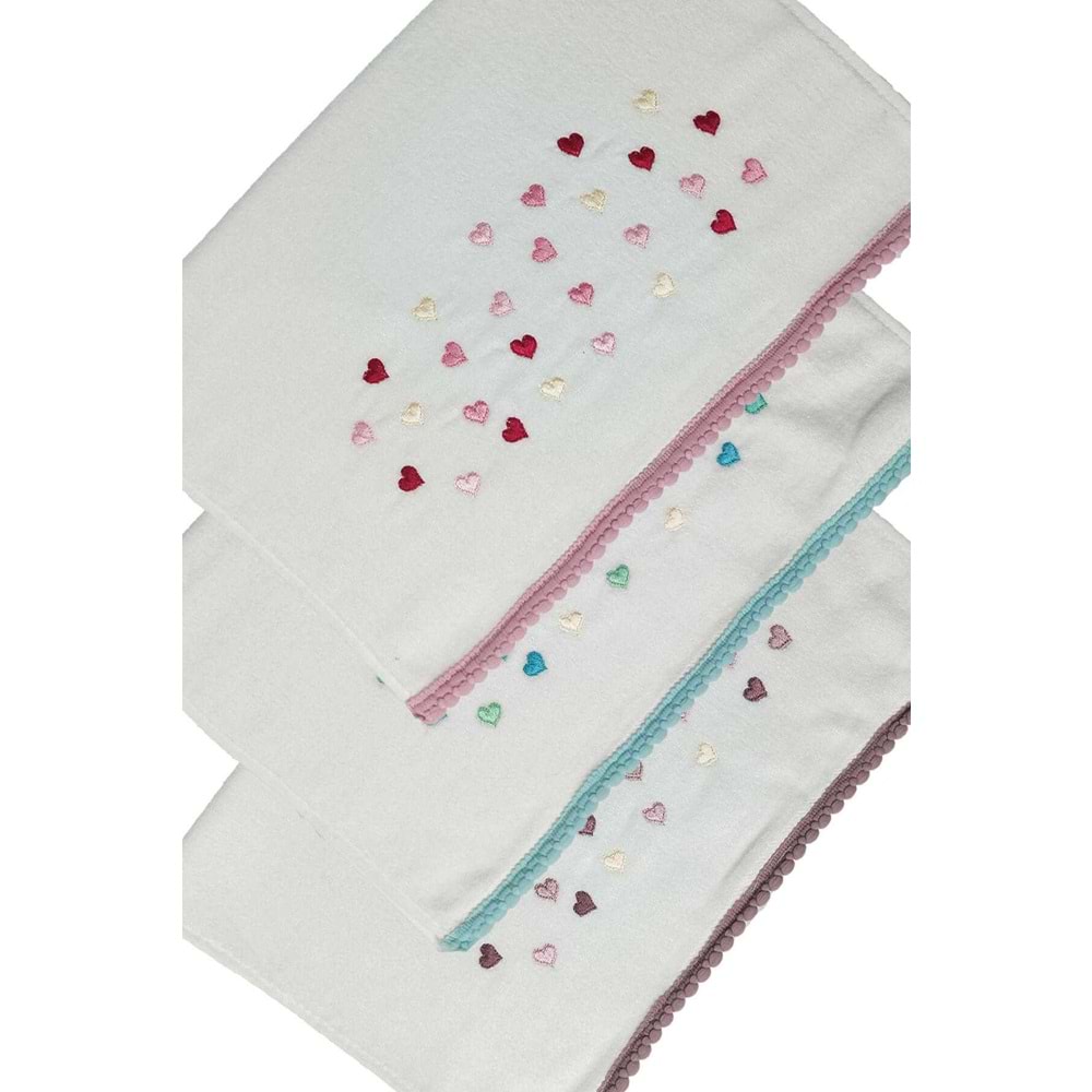 3 Lü Renkli Kalpli Su Taşı Kenar İşlemeli Havlu Seti 50X90 Cm
